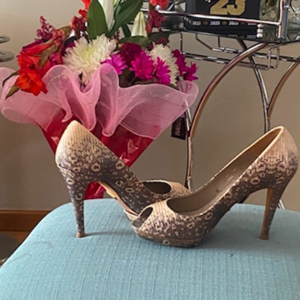 Made in Spain.  Brand new never worn. Beautiful shoes